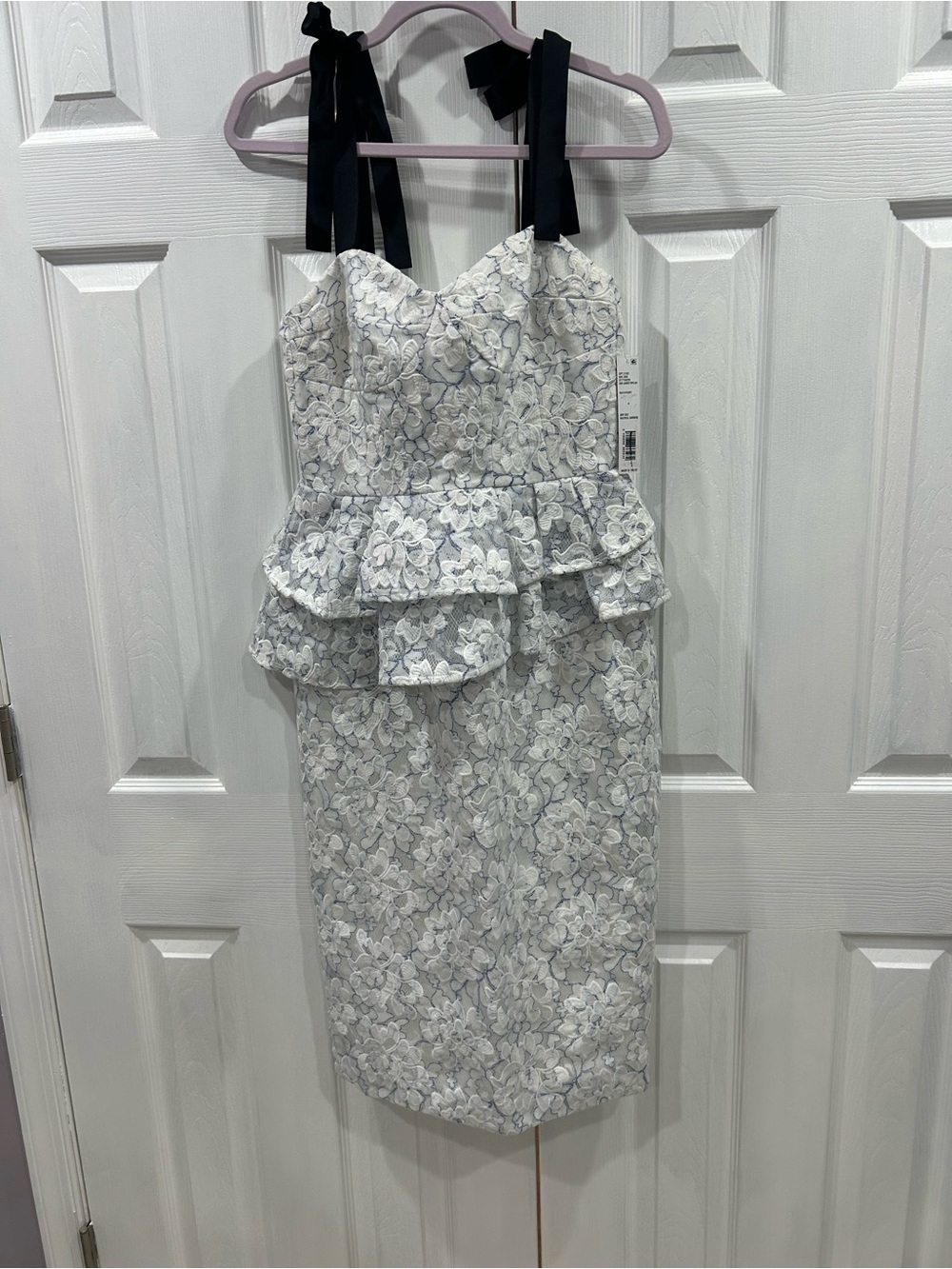 Gianni Bini White Floral Lace Midi Dress with Black Tie Straps w/ jewelry